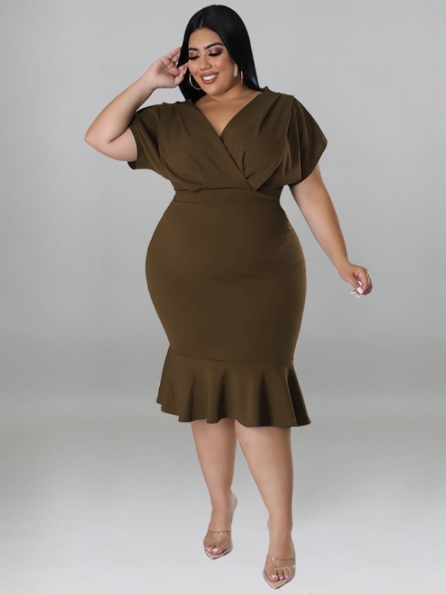 Plus v-neck solid color hip dress